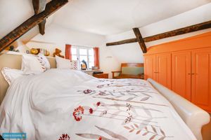Bedroom- click for photo gallery